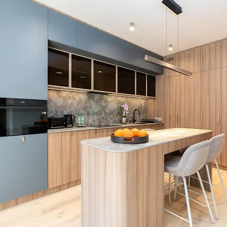 Cracow Superior By Bookinghost Krasków