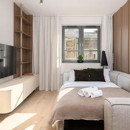 Cracow Superior By Bookinghost * Krasków