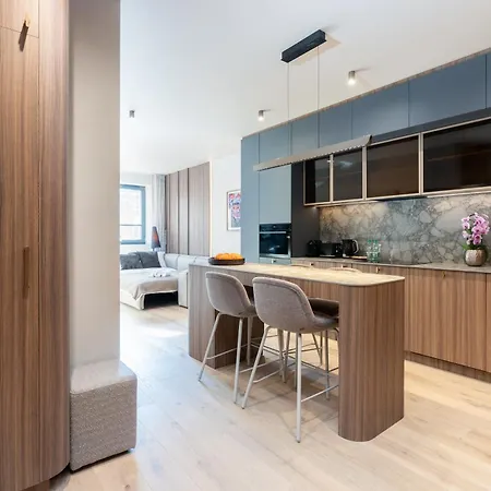 Cracow Superior By Bookinghost