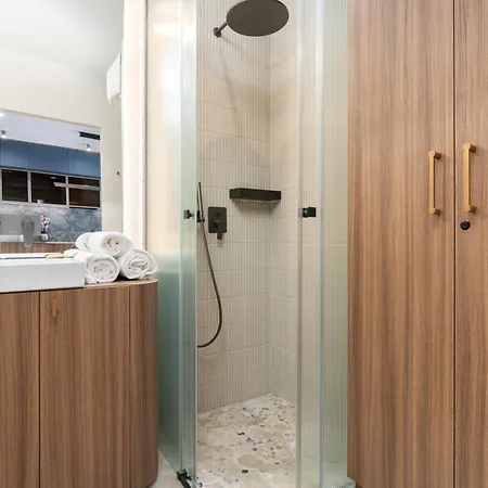 Cracow Superior By Bookinghost